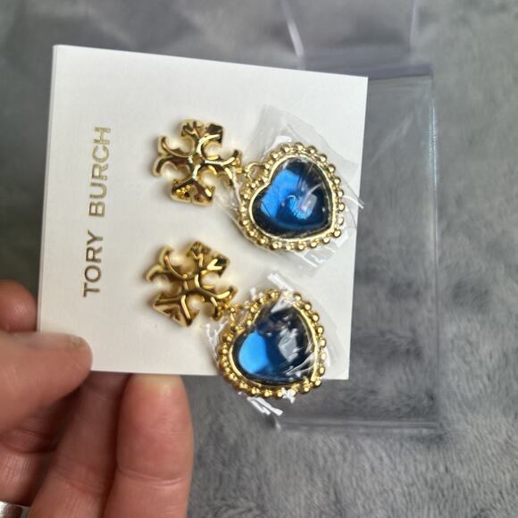 Tory Burch Roxanne Earrings Gold Logo & Classic Sapphire Blue Hearts wrapped - Picture 4 of 5